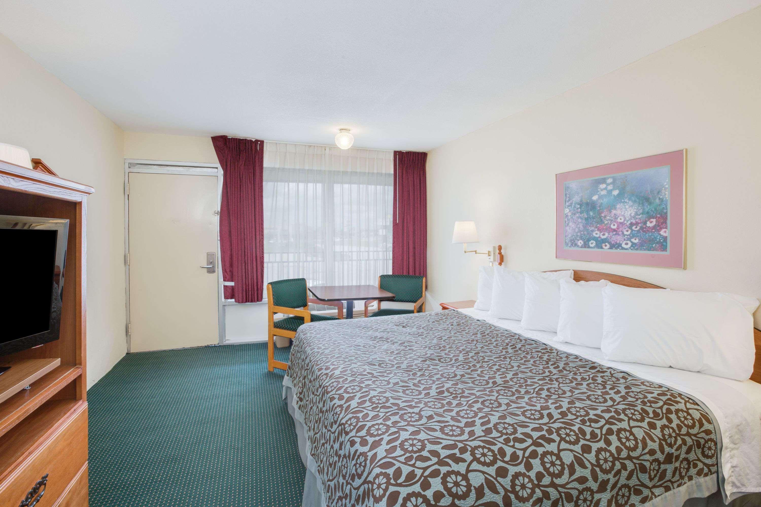 Days Inn By Wyndham Νιούπορτ Εξωτερικό φωτογραφία