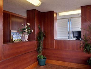 Days Inn By Wyndham Νιούπορτ Εξωτερικό φωτογραφία